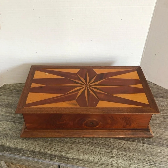 Handmade Wooden Keepsake Box - Picture 2 of 11
